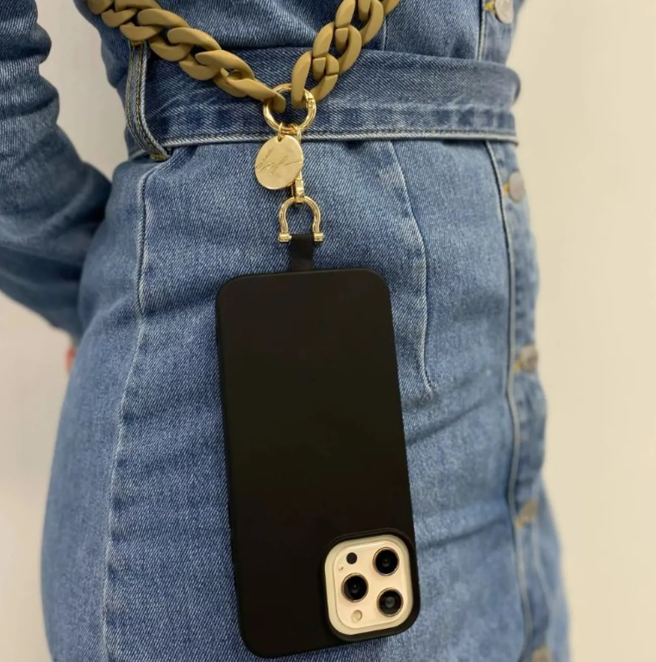 LA COQUE FRANÇAISE Chaînes De Téléphone^Adaptateur universel pour accrocher toutes les chaînes - Coloris Multiples