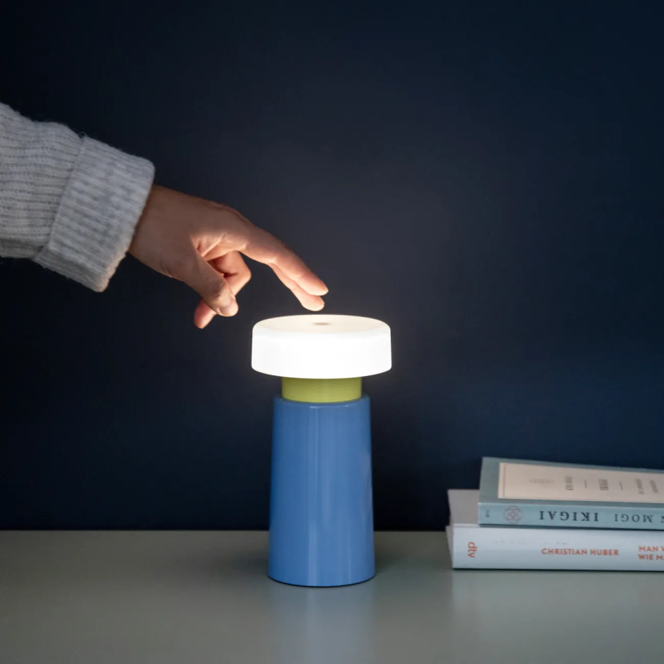 REMEMBER Lampes Nomades (Rechargeables)^Lampe de table H.17,5 cm - Victoria Aqua