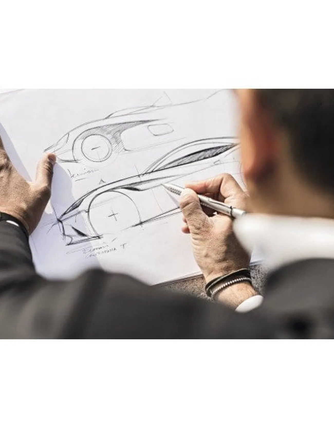 NEW MAGS Livres Décoratifs^Livre Déco - The Ferrari Book : Passion for Design