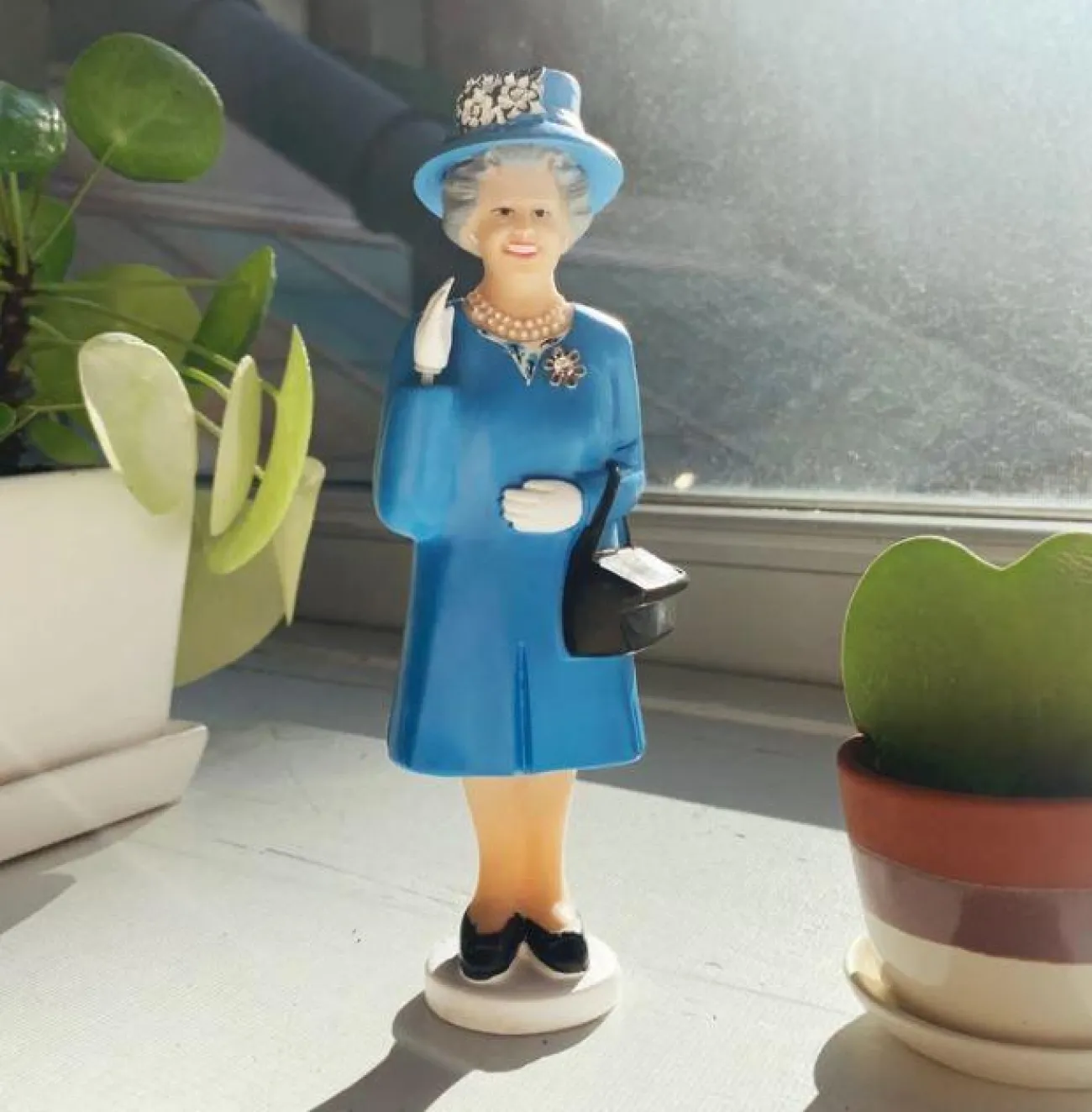 KIKKERLAND Petits Objets Décoratifs^Reine solaire - édition chapeau