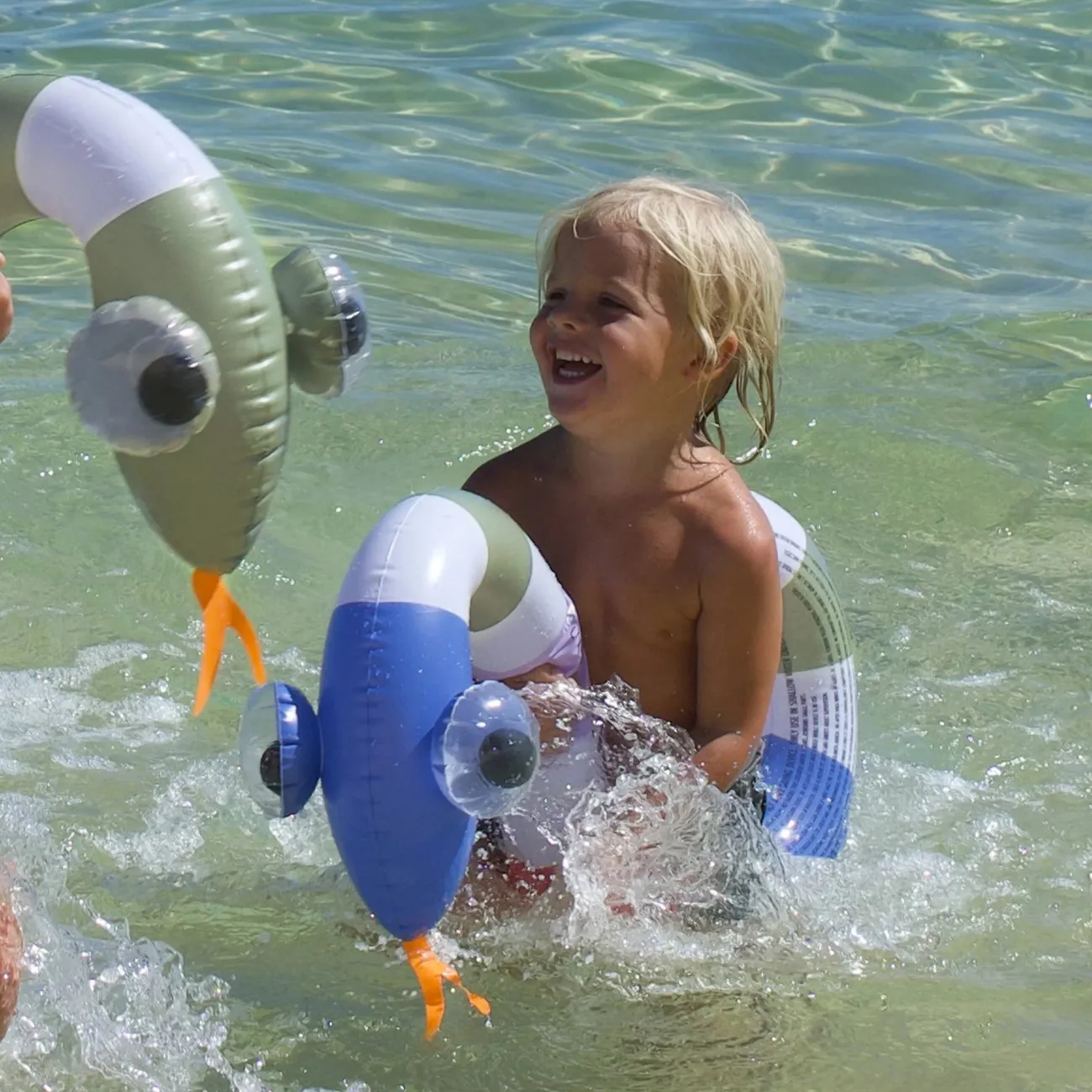 SUNNYLIFE Jeux & Fun^2 tubes gonflables - Into the wild