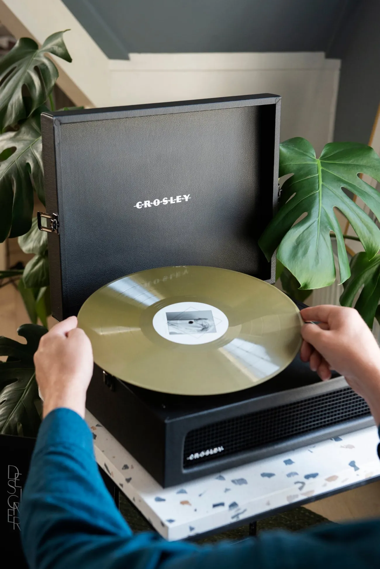 CROSLEY Enceintes^Tourne-Disque Voyager - noir